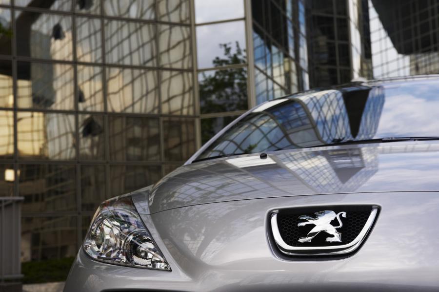  Peugeot 207 SW 2009 года  (фото 9 из 15)